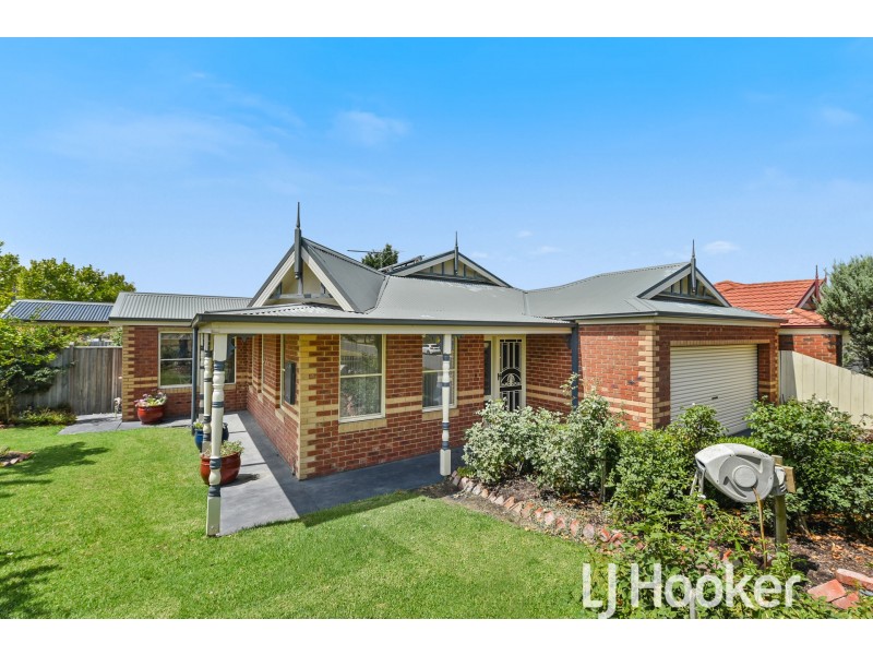 13 Stirling Circuit, Beaconsfield VIC 3807