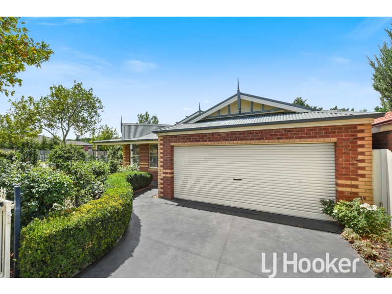 13 Stirling Circuit, Beaconsfield VIC 3807