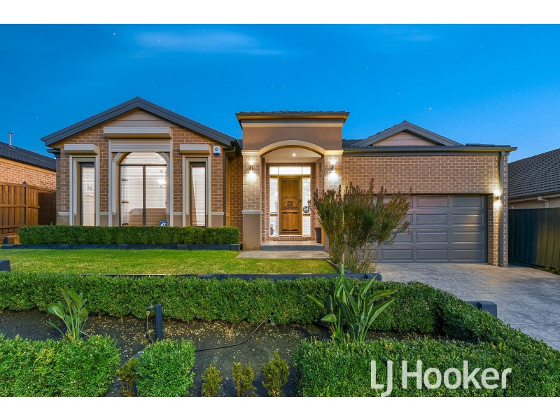 70 Skyline Way, Berwick VIC 3806