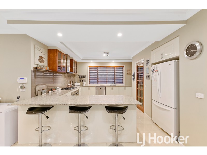 70 Skyline Way, Berwick VIC 3806