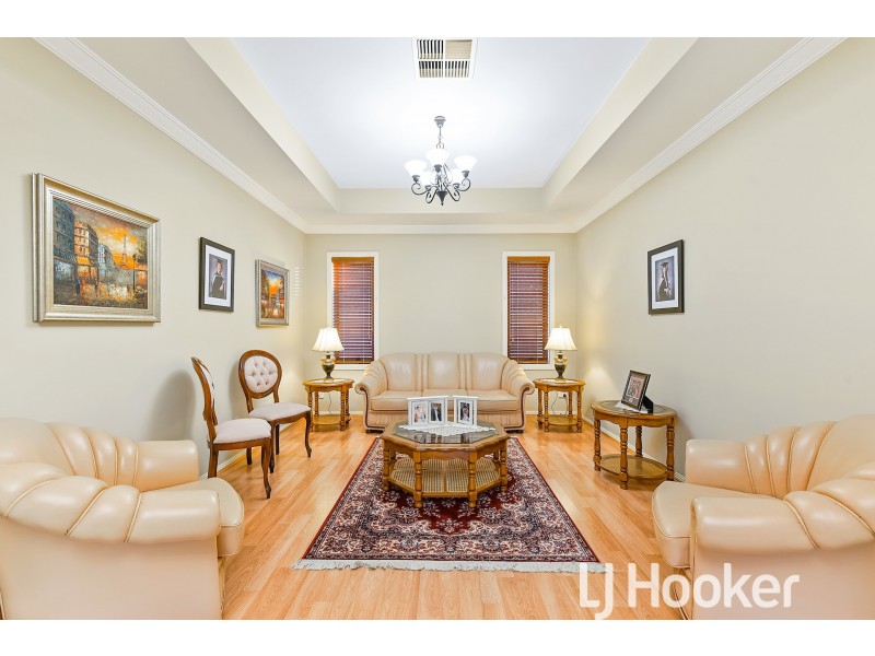 70 Skyline Way, Berwick VIC 3806