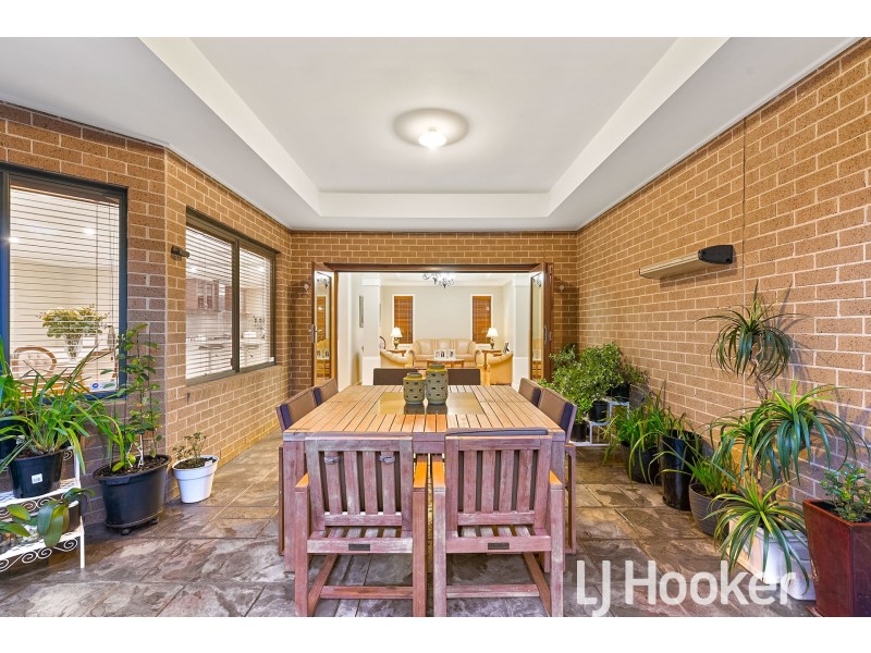 70 Skyline Way, Berwick VIC 3806