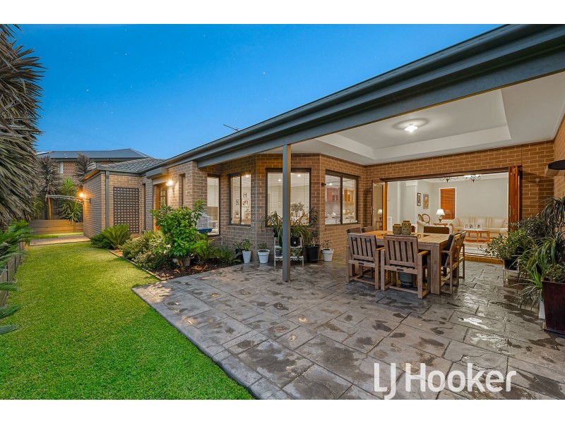 70 Skyline Way, Berwick VIC 3806