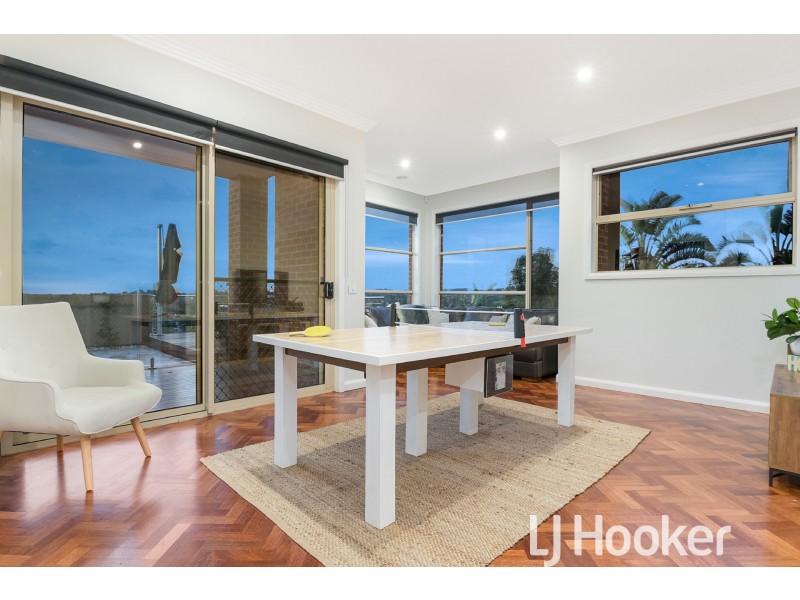 8 Crestview Drive, Beaconsfield VIC 3807