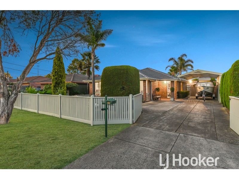 9 Hawking Avenue, Hampton Park VIC 3976