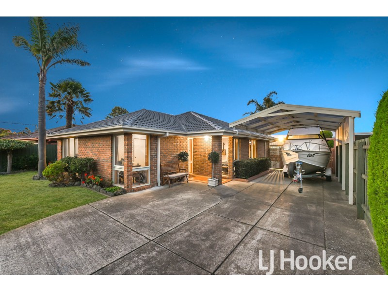 9 Hawking Avenue, Hampton Park VIC 3976
