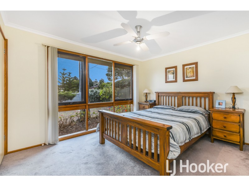 9 Hawking Avenue, Hampton Park VIC 3976