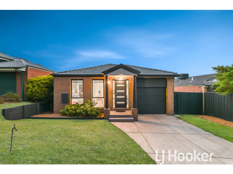 29 Valley View Crescent, Berwick VIC 3806