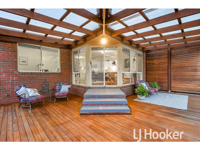 29 Valley View Crescent, Berwick VIC 3806