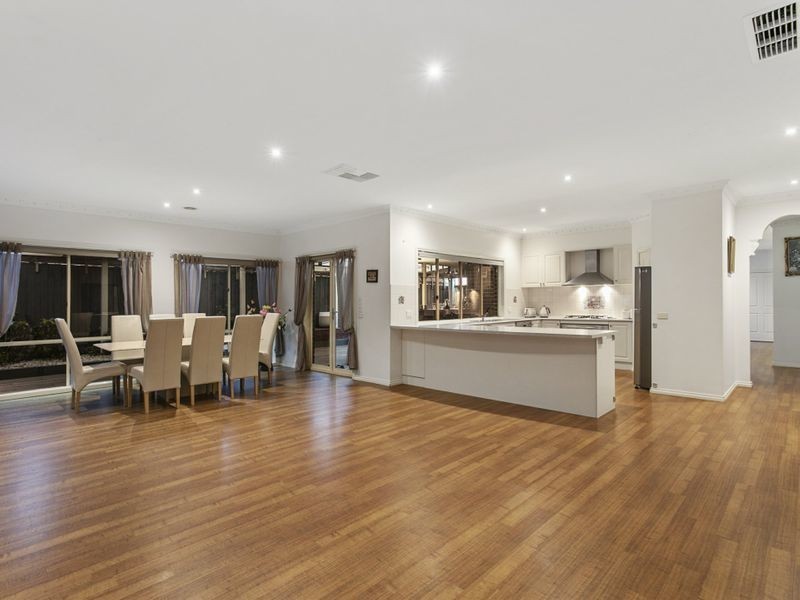 13 Castellana Court, Narre Warren South VIC 3805