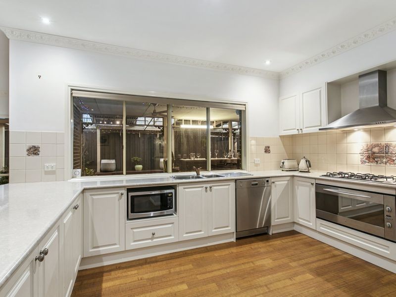 13 Castellana Court, Narre Warren South VIC 3805