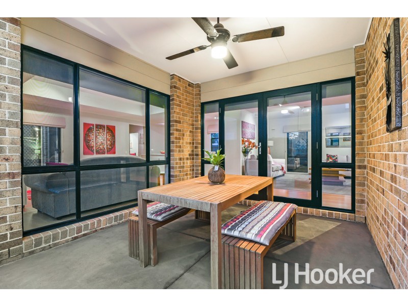 32 Bridgewater Boulevard, Berwick VIC 3806