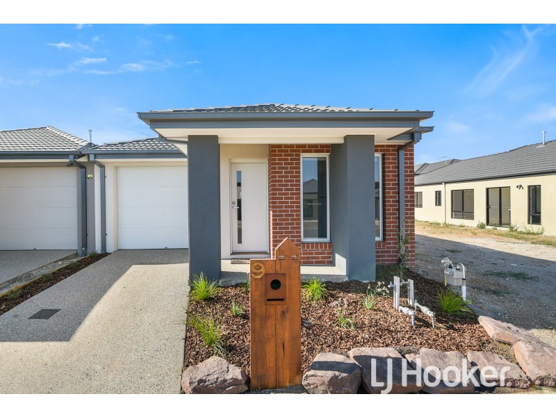 9 Mississippi Avenue, Clyde VIC 3978