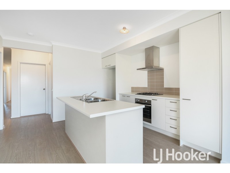 9 Mississippi Avenue, Clyde VIC 3978