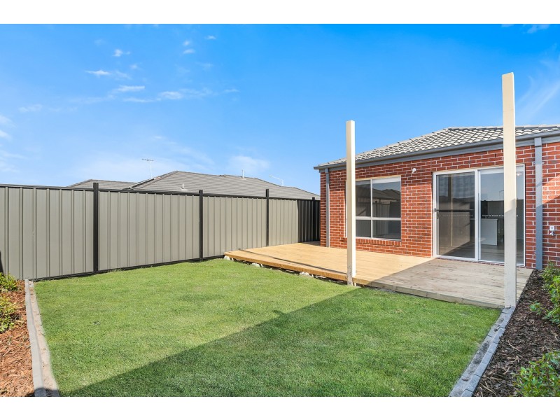 9 Mississippi Avenue, Clyde VIC 3978