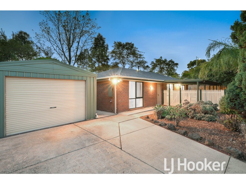 11 Redwood Court, Narre Warren VIC 3805