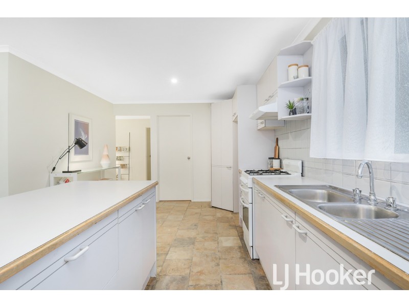 11 Redwood Court, Narre Warren VIC 3805