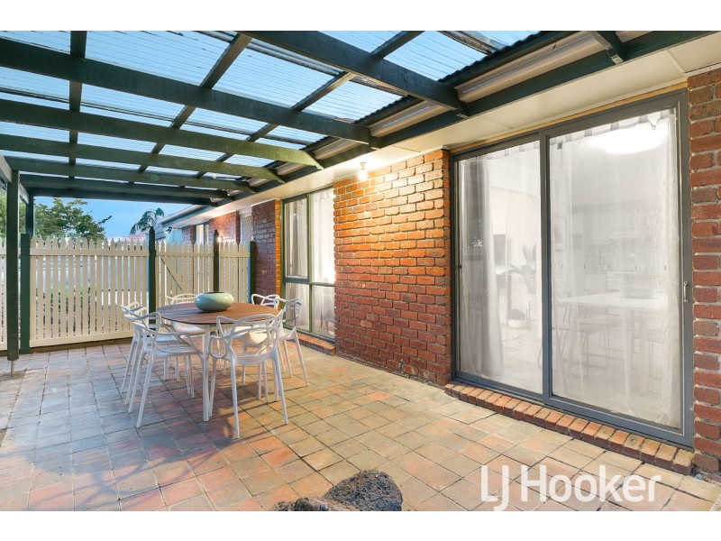 11 Redwood Court, Narre Warren VIC 3805