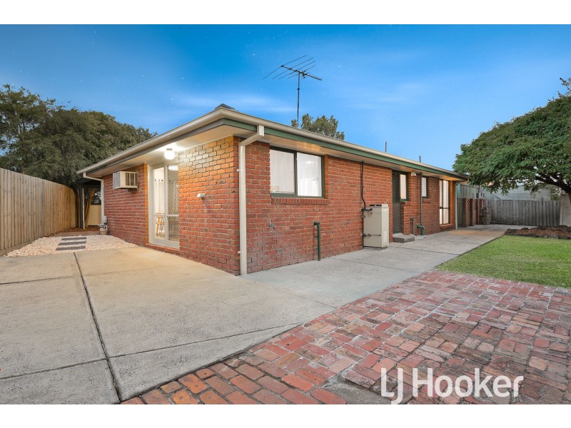 11 Redwood Court, Narre Warren VIC 3805