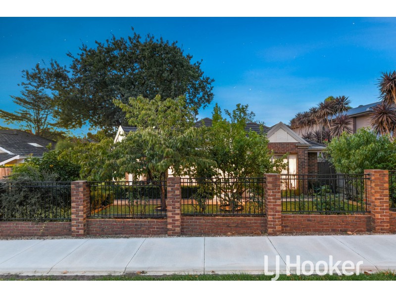 1/49 Lyall Road, Berwick VIC 3806