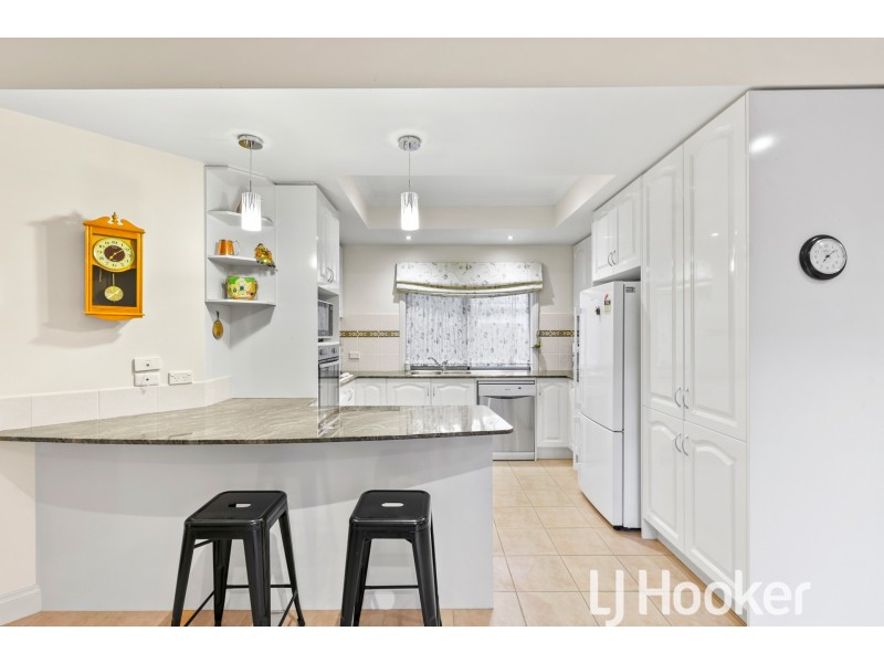 1/49 Lyall Road, Berwick VIC 3806