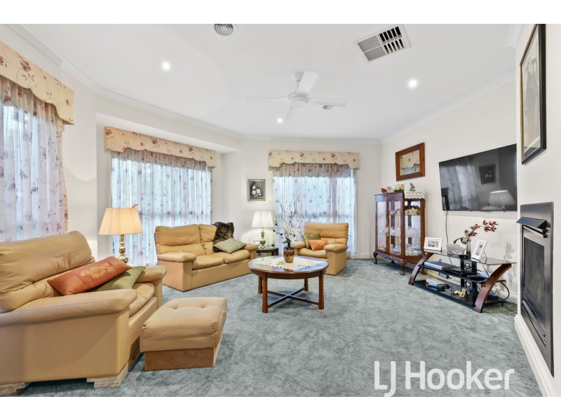 1/49 Lyall Road, Berwick VIC 3806