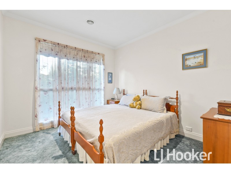 1/49 Lyall Road, Berwick VIC 3806