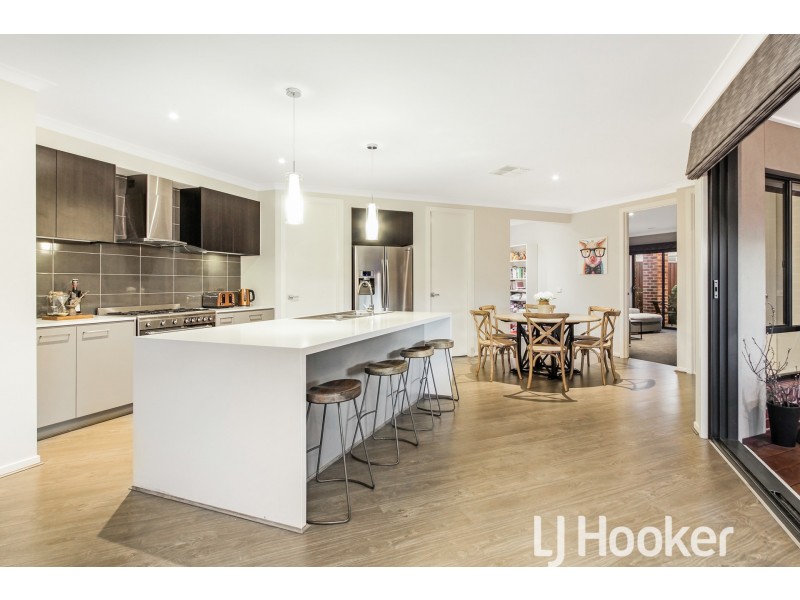 13 Lincoln Avenue, Officer VIC 3809