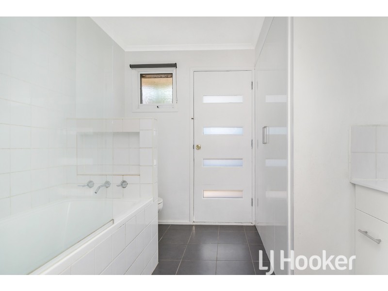 6 Venables Court, Berwick VIC 3806