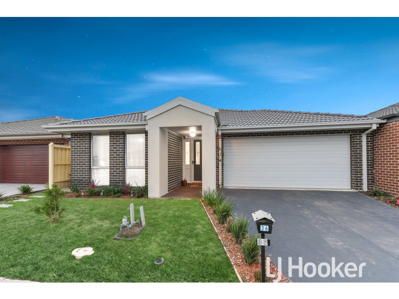 36 Copper Beech Road, Beaconsfield VIC 3807