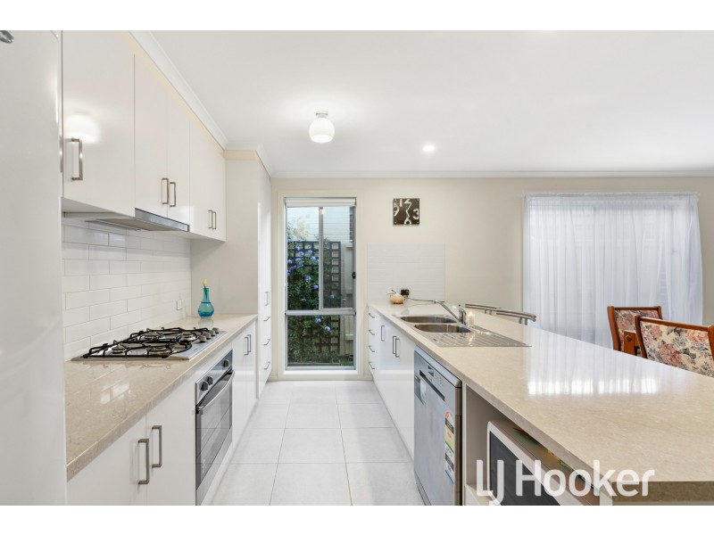 36 Copper Beech Road, Beaconsfield VIC 3807
