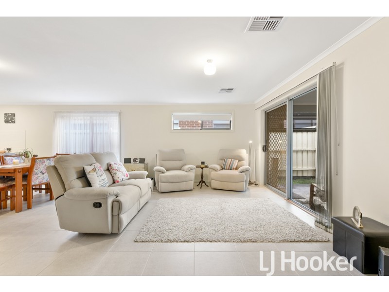 36 Copper Beech Road, Beaconsfield VIC 3807