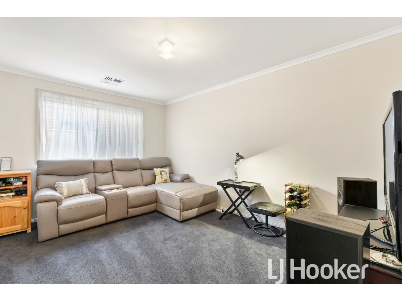 36 Copper Beech Road, Beaconsfield VIC 3807