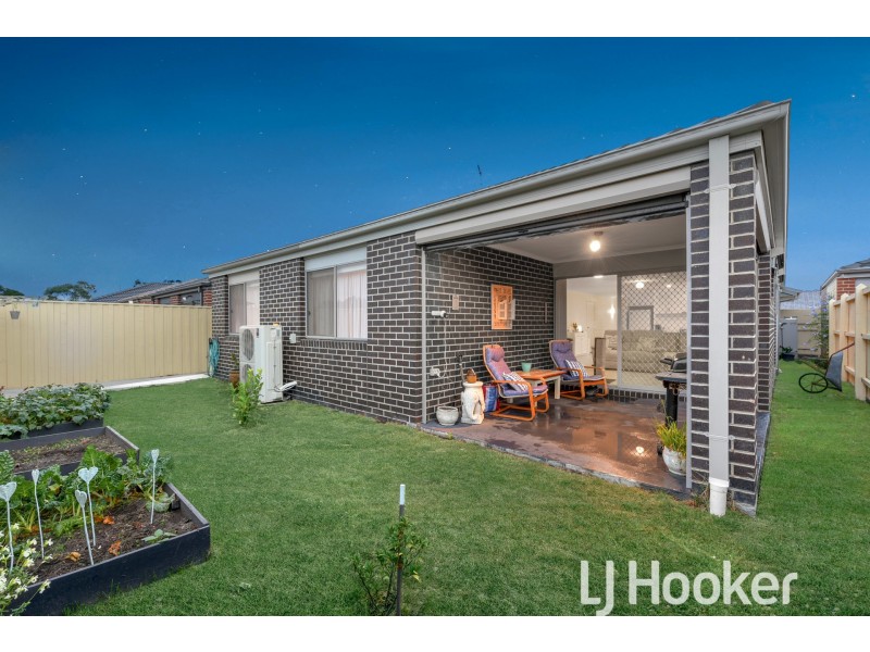 36 Copper Beech Road, Beaconsfield VIC 3807