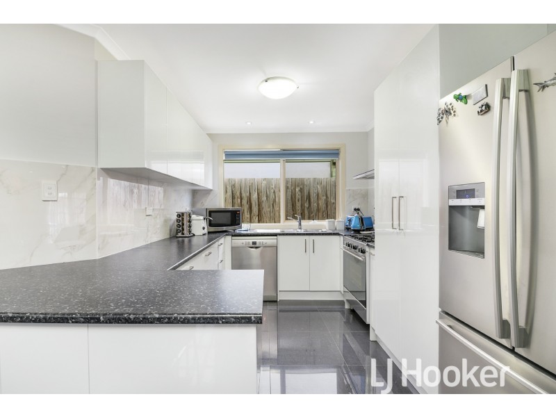 131 Kendall Drive, Narre Warren VIC 3805