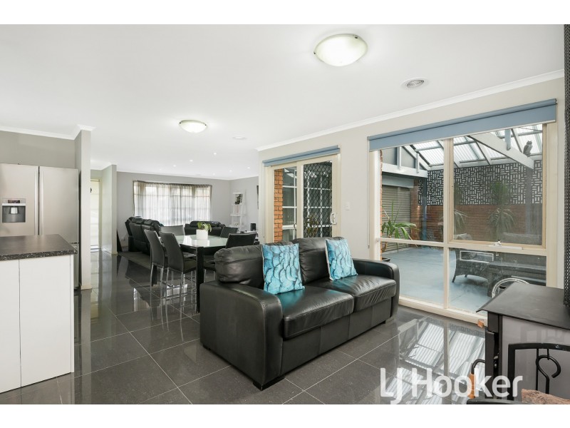 131 Kendall Drive, Narre Warren VIC 3805