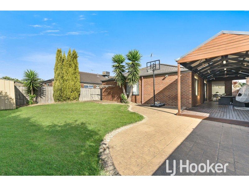 4 Earlwood Street, Narre Warren South VIC 3805