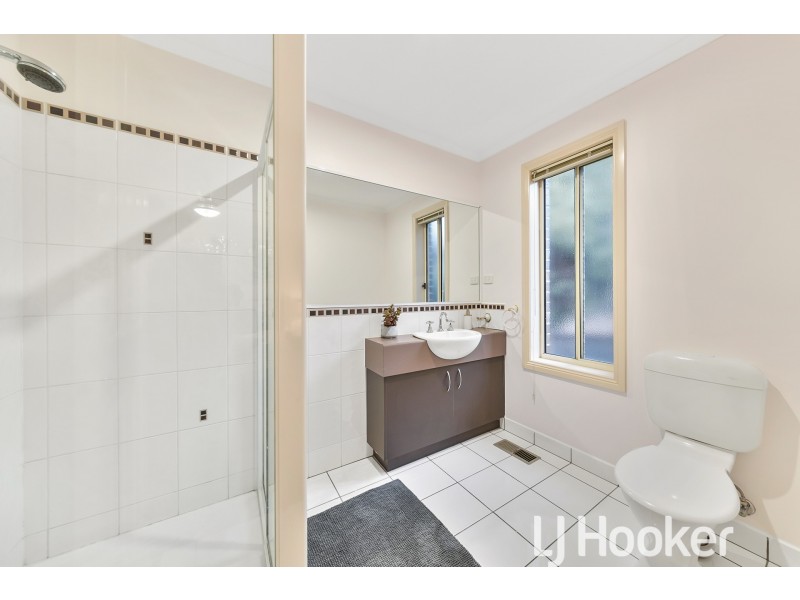 7 Lisson Court, Berwick VIC 3806