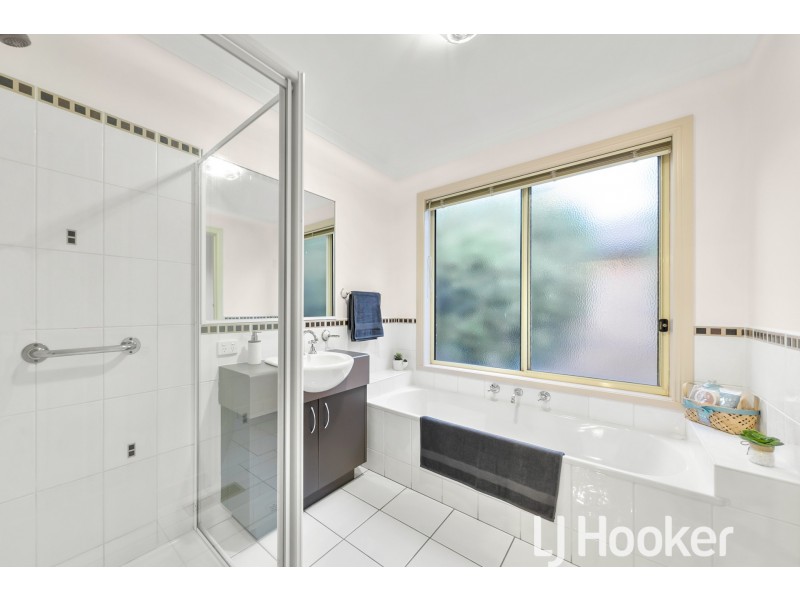 7 Lisson Court, Berwick VIC 3806