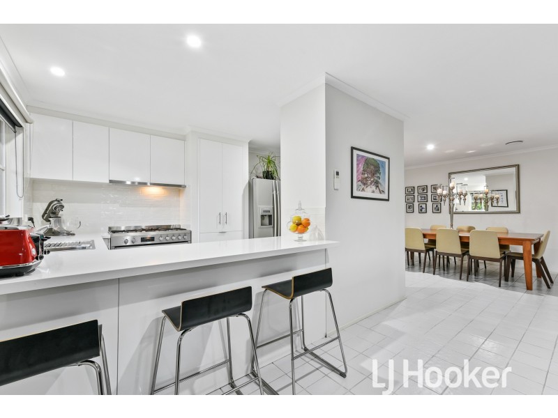 3 Hedgeley Drive, Berwick VIC 3806