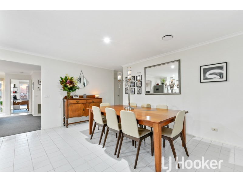 3 Hedgeley Drive, Berwick VIC 3806