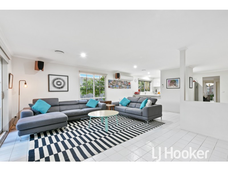 3 Hedgeley Drive, Berwick VIC 3806