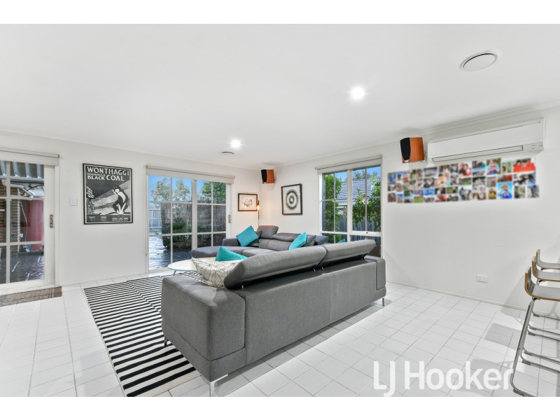 3 Hedgeley Drive, Berwick VIC 3806