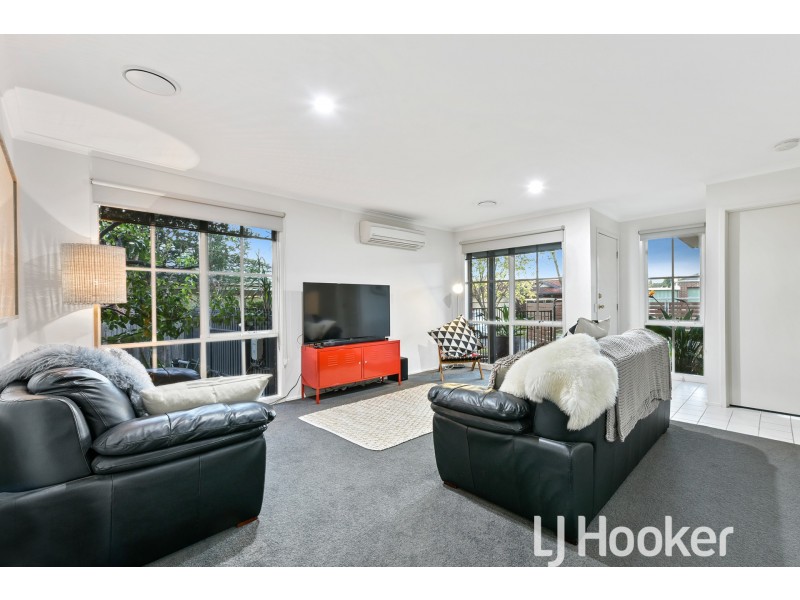 3 Hedgeley Drive, Berwick VIC 3806