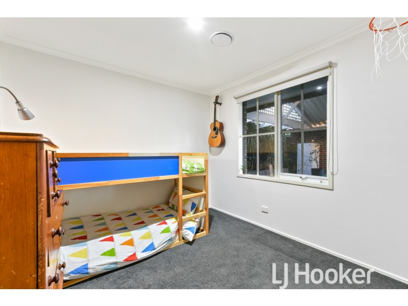 3 Hedgeley Drive, Berwick VIC 3806