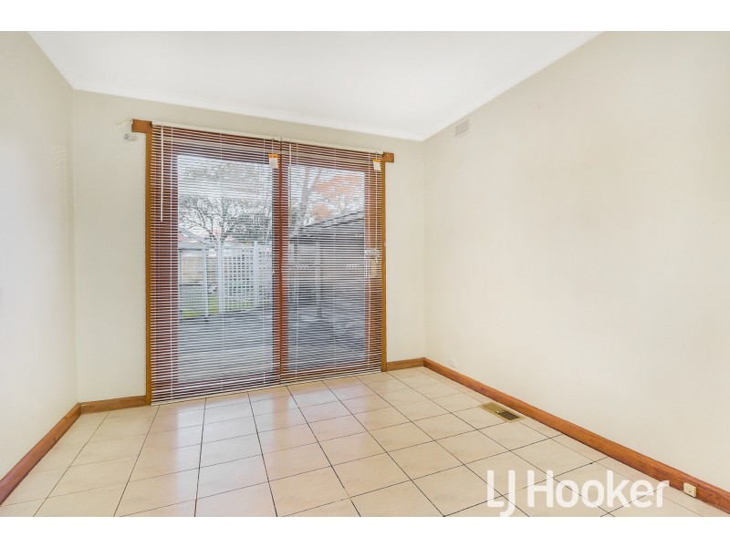 49 Saxonwood Drive, Narre Warren VIC 3805
