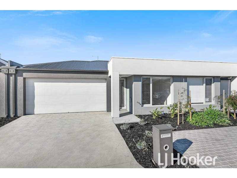 14 Raydale Avenue, Narre Warren South VIC 3805