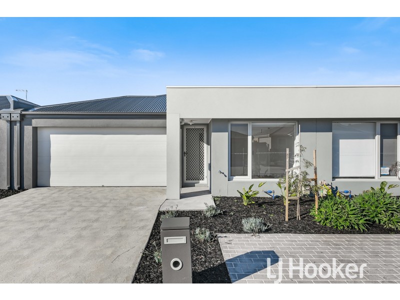 14 Raydale Avenue, Narre Warren South VIC 3805