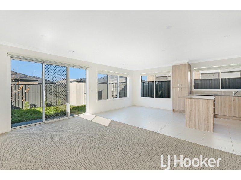 14 Raydale Avenue, Narre Warren South VIC 3805