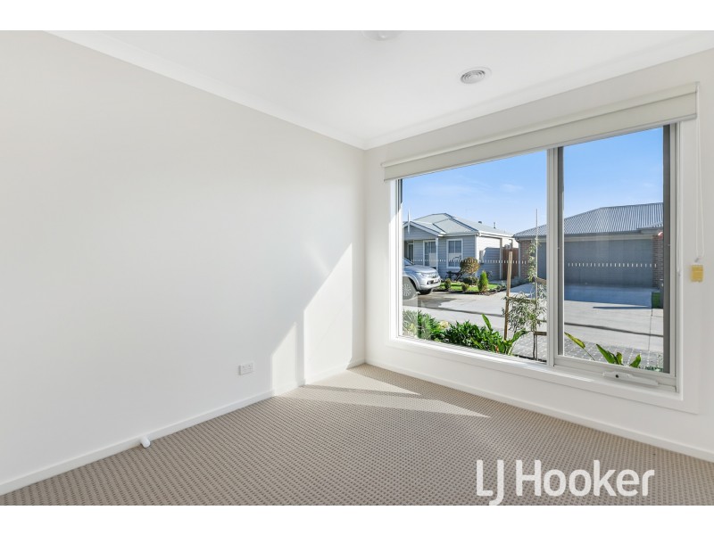 14 Raydale Avenue, Narre Warren South VIC 3805